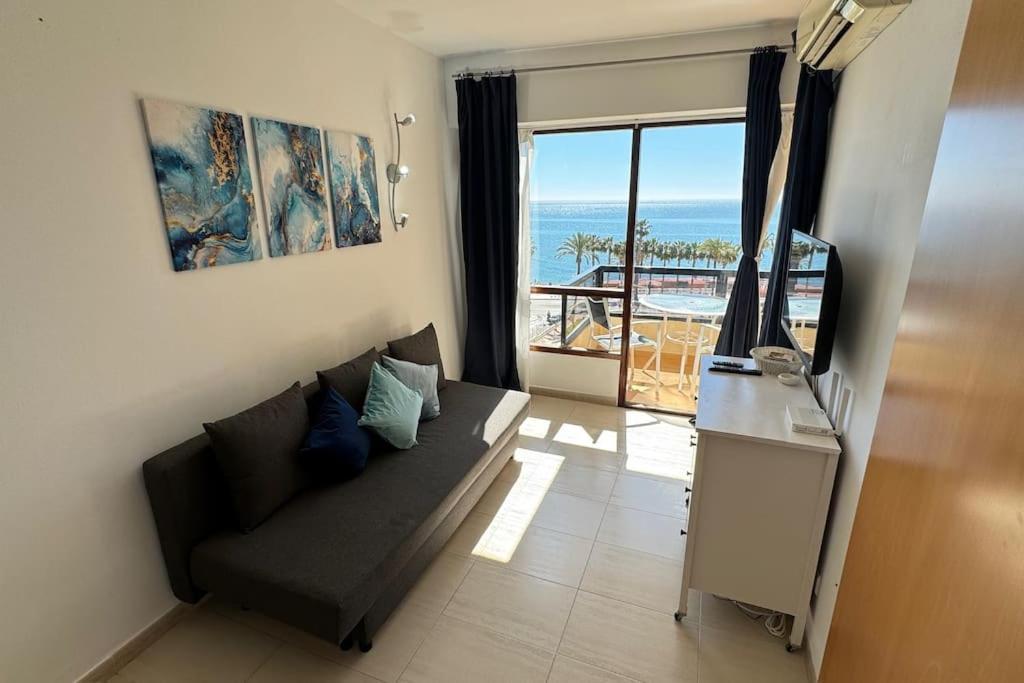 Апартаменты Apartamento A Pie De Playa Con Terraza Y Piscinas Бенальмадена Экстерьер фото